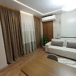Ea's Luxury * Korce