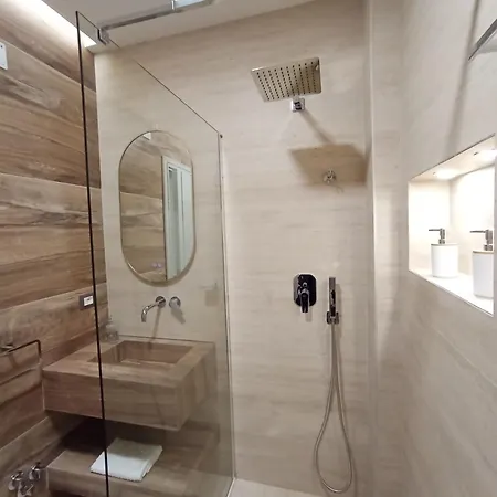 Ea's Luxury Korce