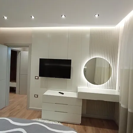 Ea's Luxury * Korce